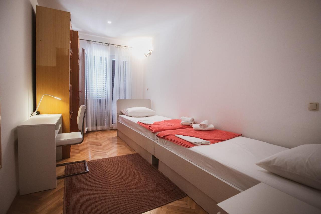 Comfort Sea View Apartment Dugi Rat Exterior photo
