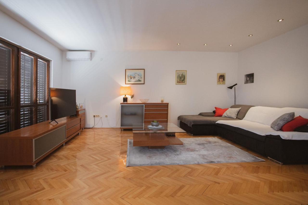 Comfort Sea View Apartment Dugi Rat Exterior photo